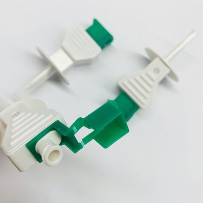 Single-Use Mini Vented Transfer Spikes For Intravenous Admixture Preparation